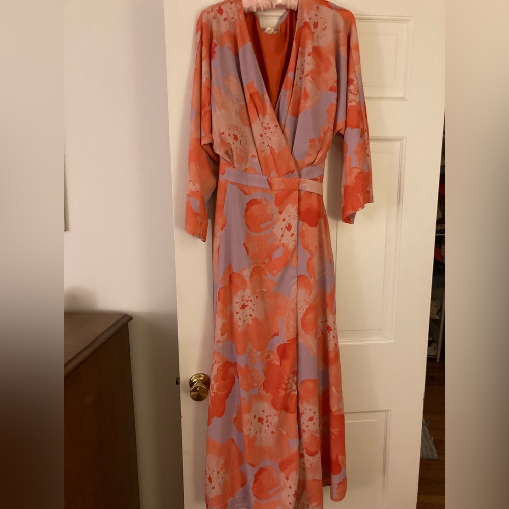 Beautiful dress with flutter sleeves never worn